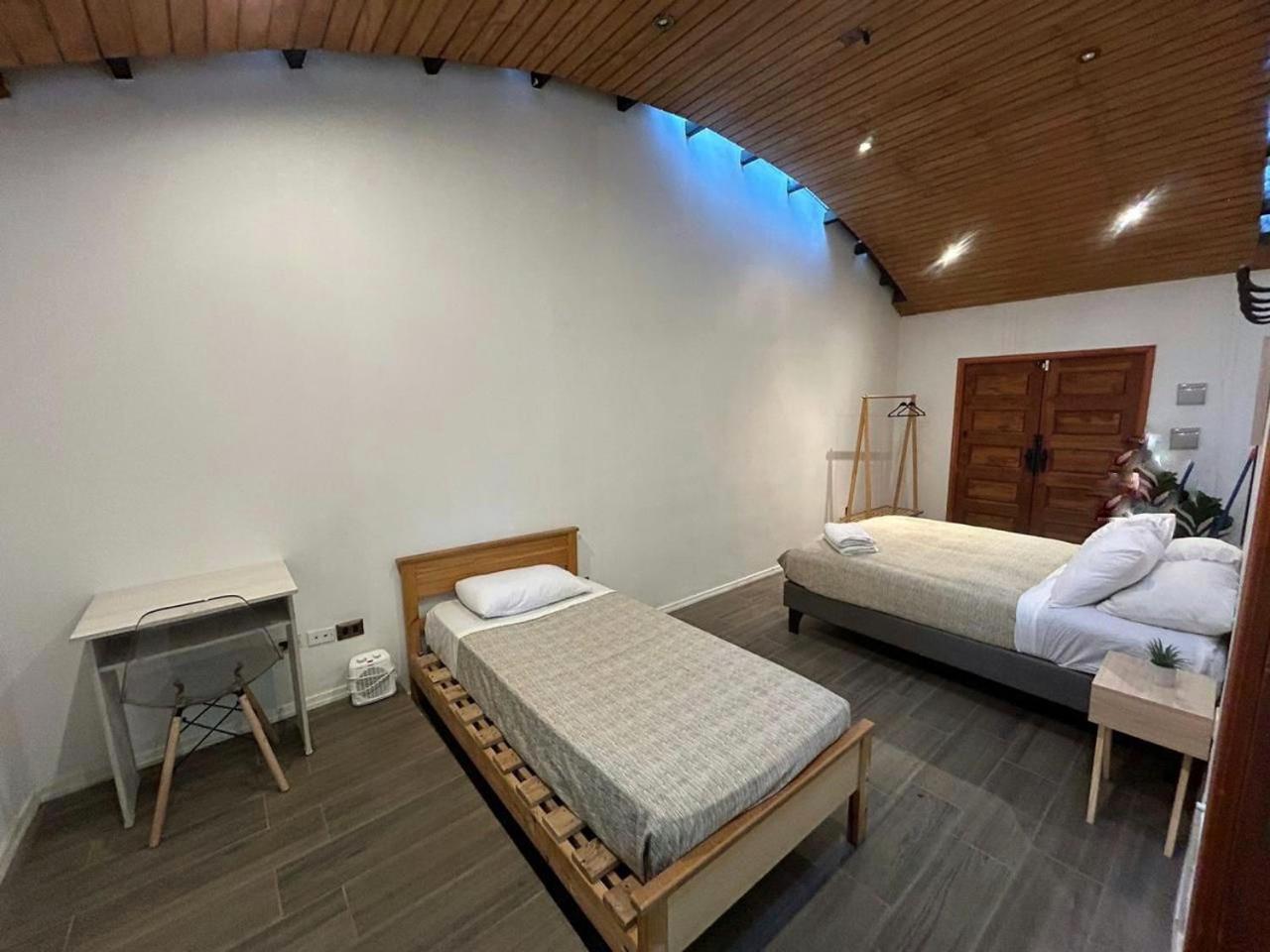 Yogi Hostels Σαντιάγκο Εξωτερικό φωτογραφία