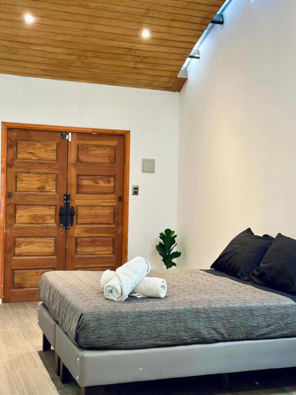Yogi Hostels Σαντιάγκο Εξωτερικό φωτογραφία